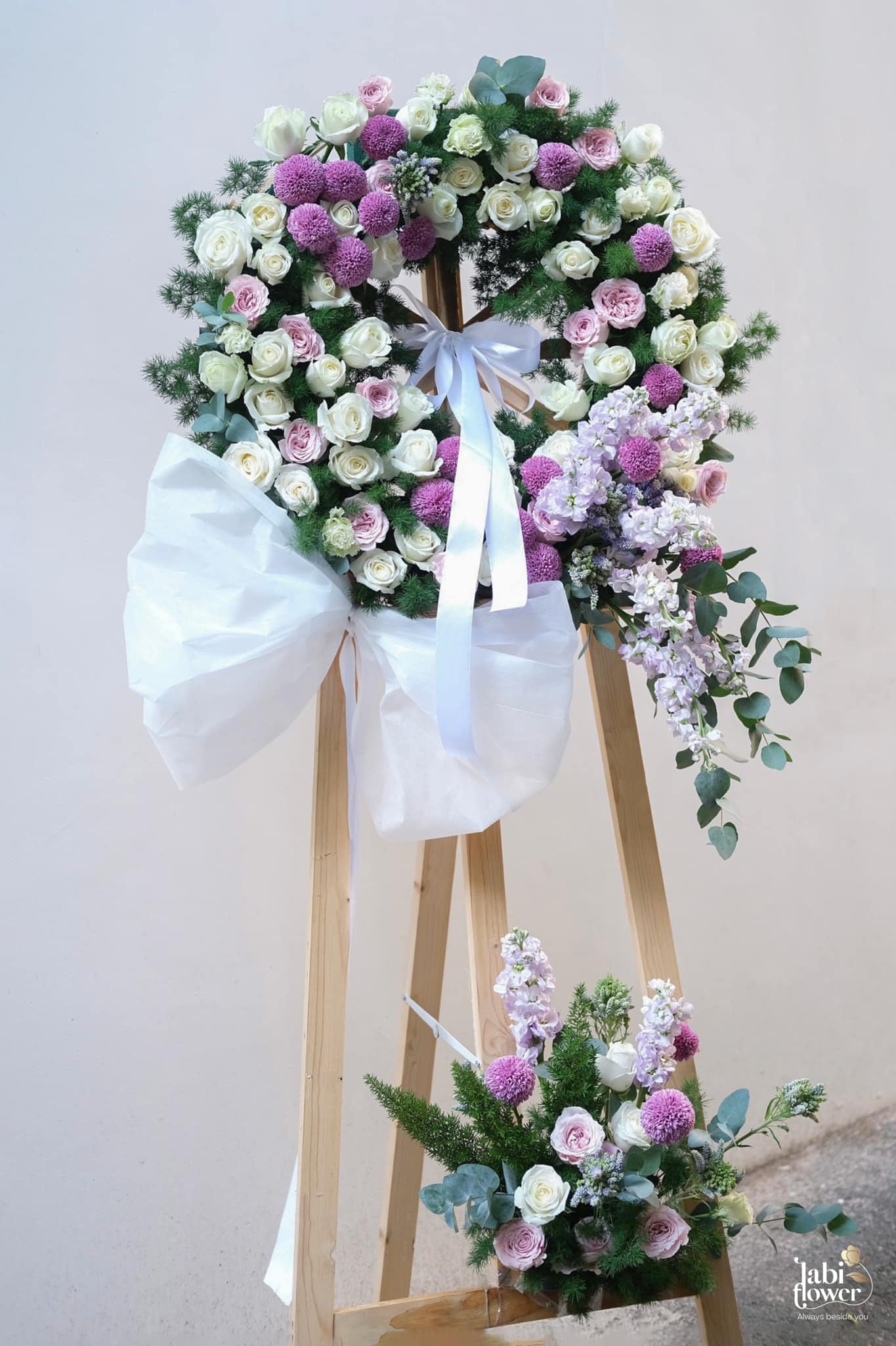 KỆ CHIA BUỒN KB01155